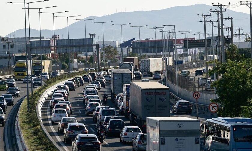 Πόλη «φάντασμα» η Αθήνα: Έφυγαν με κάθε μέσο οι εκδρομείς – Ο καιρός το τριήμερο της Καθαράς Δευτέρας