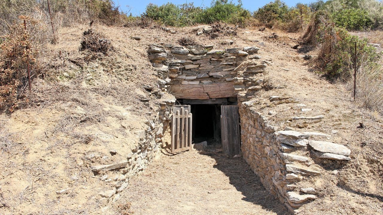 Ο μυκηναϊκός θολωτός τάφος στην Εύβοια – Δείτε πού βρίσκεται Ο μυκηναϊκός θολωτός τάφος στην Εύβοια – Δείτε πού βρίσκεται