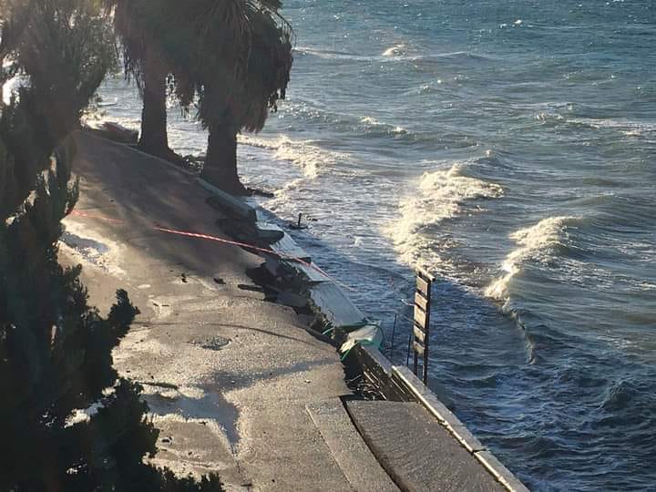 Εύβοια: 400.000 ευρώ για την αποκατάσταση σε παραλιακούς δρόμους