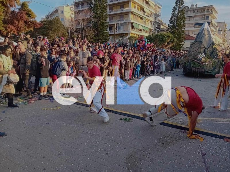 Απόκριες στην Εύβοια: «Μύδροι» Σοφίας Χονδρογιάννη για το καρναβάλι στη Χαλκίδα