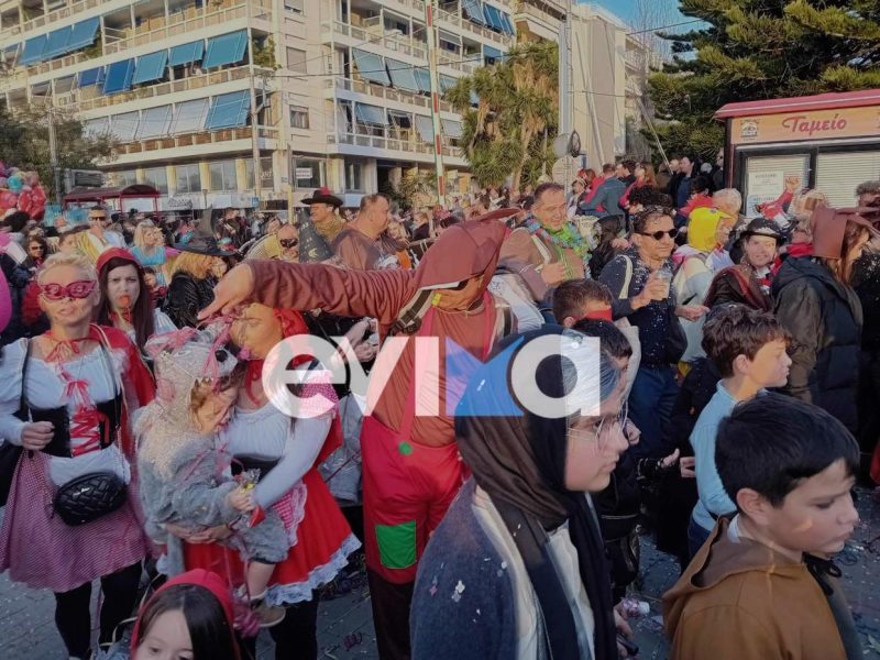 Απόκριες- Εύβοια: Κριτική για το Καρναβάλι της Χαλκίδας και από τον Γιώργο Σπύρο