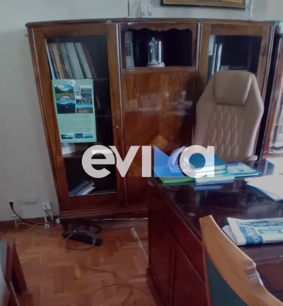 Εύβοια – Αποκλειστικό: Συνελήφθη 32χρονος για την κλοπή στο δημαρχείο Κύμης