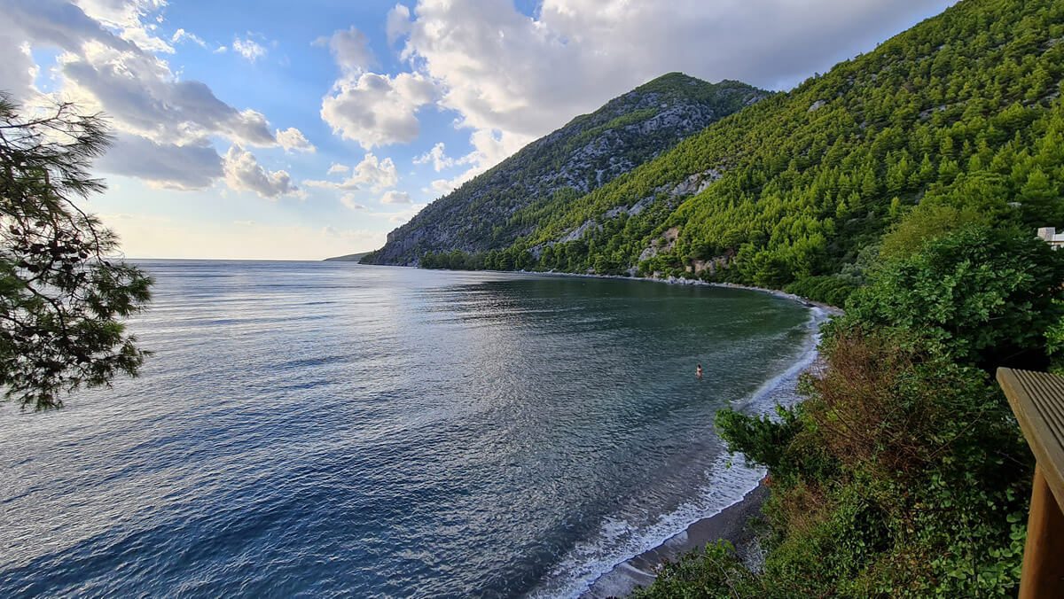 Αυτές τις εξωτικές παραλίες θα λατρέψετε στην Εύβοια