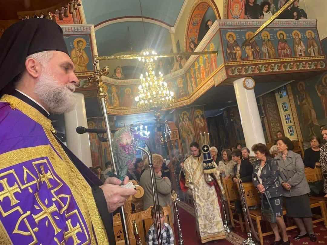 Εύβοια: Έψαλλαν τον Ακάθιστο Ύμνο μαζί με τον Επίσκοπο Σκοπέλου