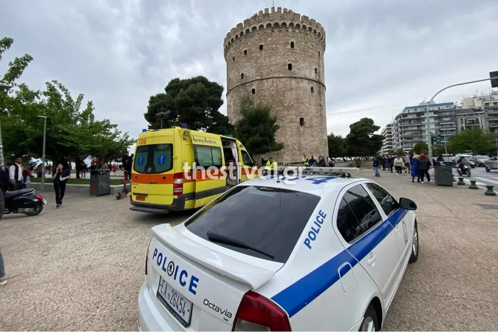 Συναγερμός στη Θεσσαλονίκη: Άνδρας έπεσε από τον Λευκό Πύργο