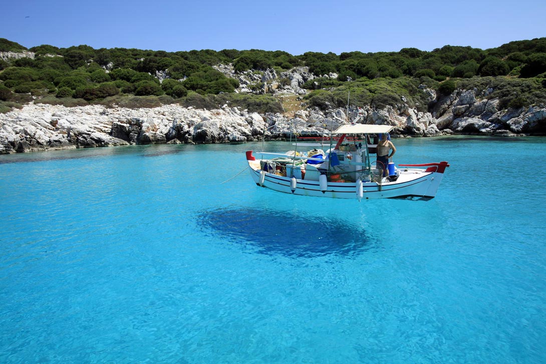 H Σκύρος είναι το νησί που πρέπει να επισκεφθείς αυτό το καλοκαίρι