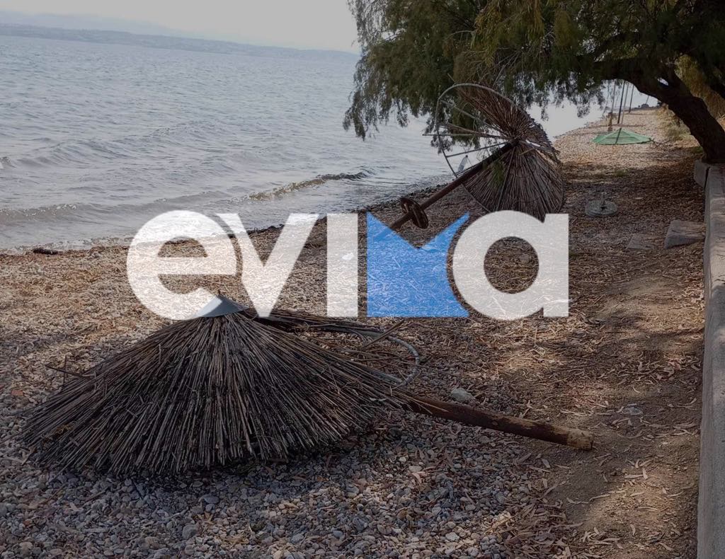 Άγνωστοι έσπασαν και κατέστρεψαν ομπρέλες σε παραλία οικισμού στο Μαλακώντα (εικόνες)