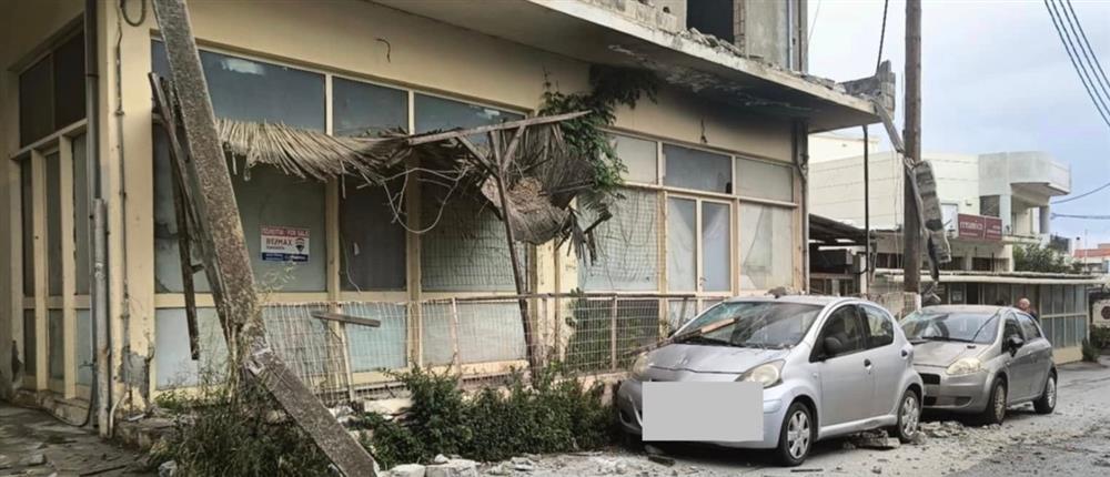 Κατέρρευσε μπαλκόνι οικοδομής σε κεντρικό δρόμο – Εικόνες Κατέρρευσε μπαλκόνι οικοδομής σε κεντρικό δρόμο – Εικόνες