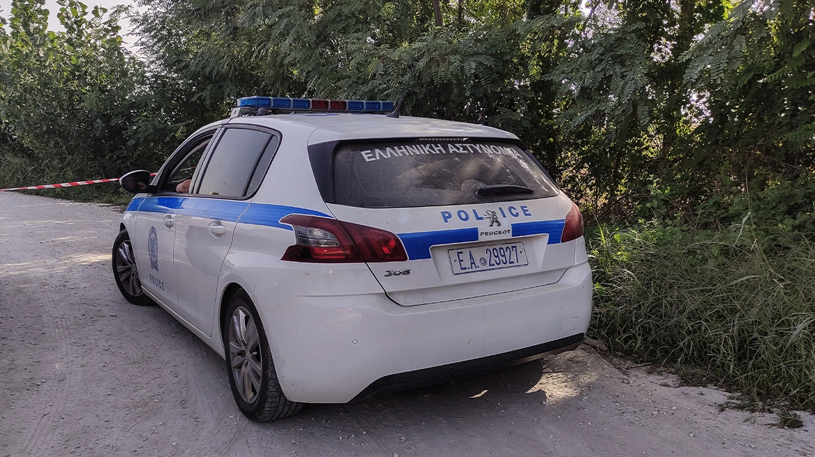 Άγρια δολοφονία 95χρονου στην Αμφιλοχία – Ο γιος του τον χτύπησε με γκλίτσα στο κεφάλι Άγρια δολοφονία 95χρονου στην Αμφιλοχία – Ο γιος του τον χτύπησε με γκλίτσα στο κεφάλι
