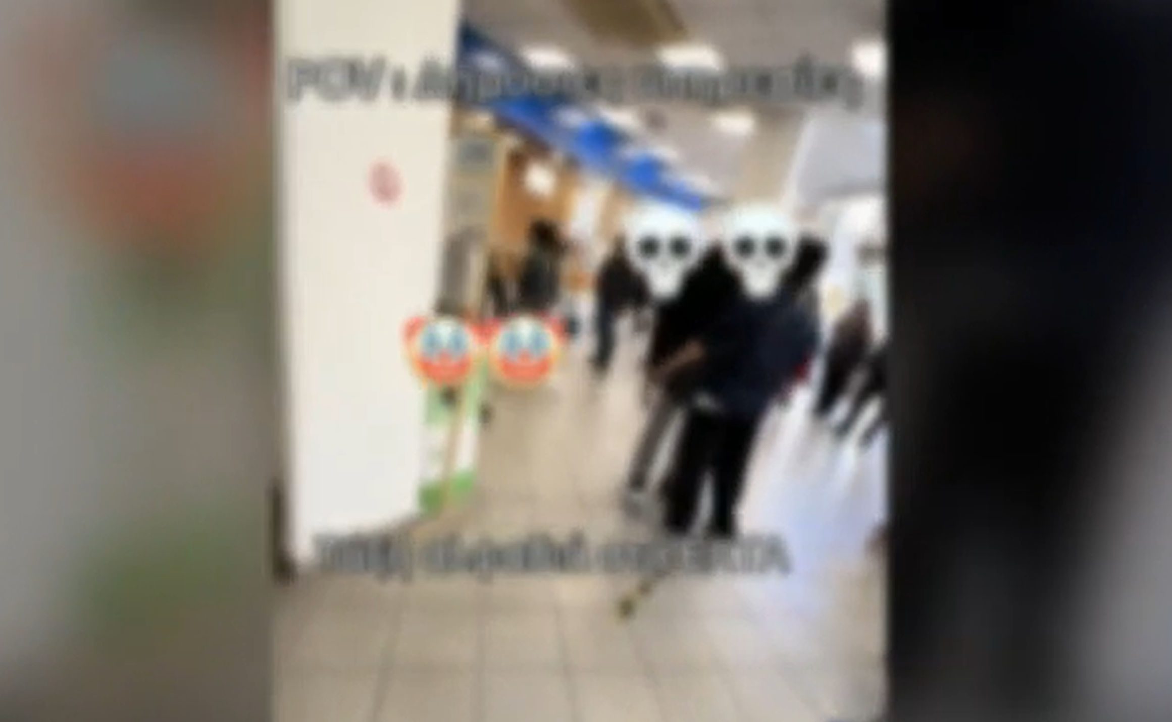 Χαμός στα ΕΛΤΑ επειδή παραχώρησαν προτεραιότητα σε έγκυο (video) Χαμός στα ΕΛΤΑ επειδή παραχώρησαν προτεραιότητα σε έγκυο (video)