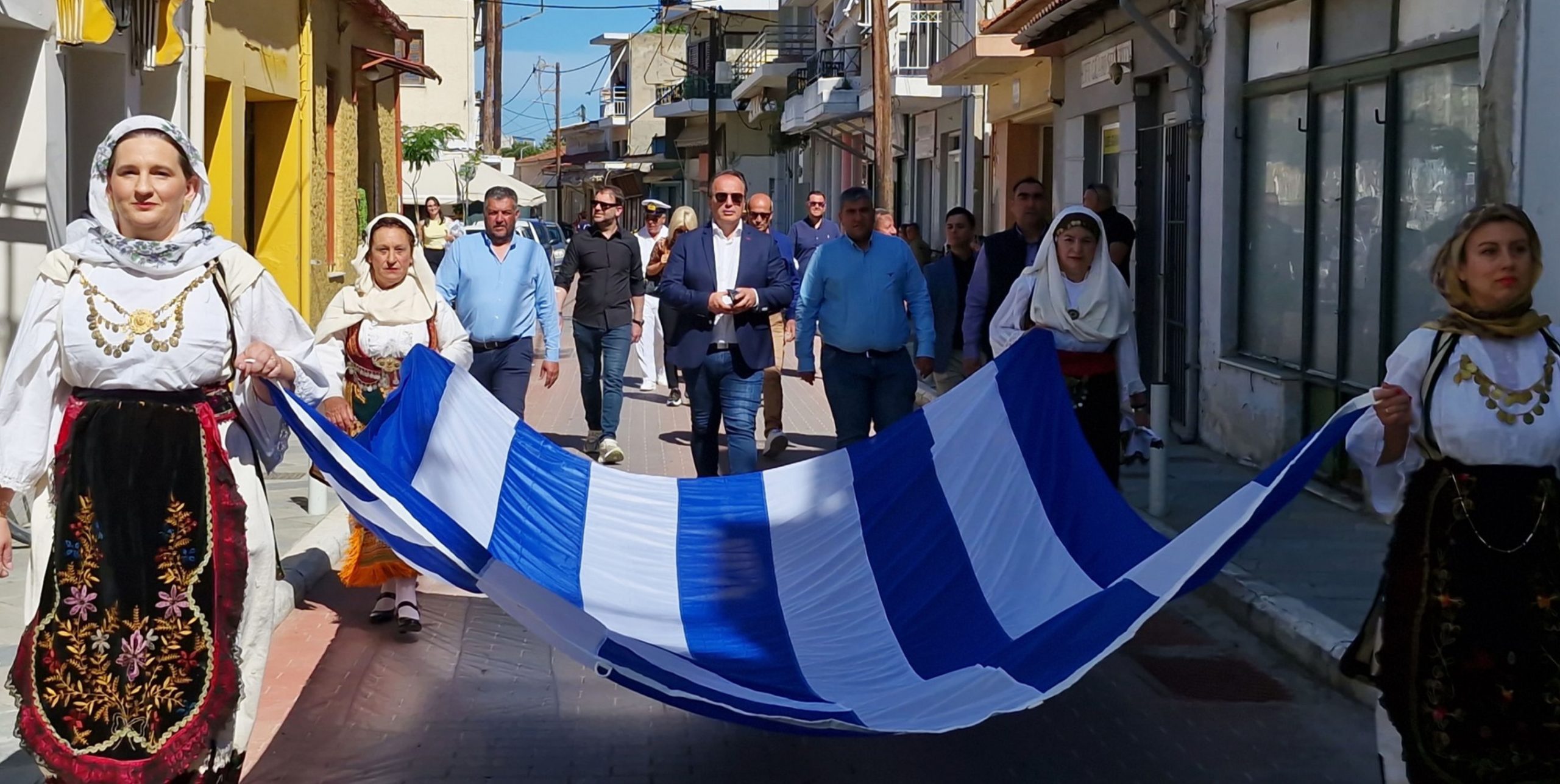 Ετσι γιόρτασαν την έναρξη της Επανάστασης στην Εύβοια – Συγκινητικές εικόνες Ετσι γιόρτασαν την έναρξη της Επανάστασης στην Εύβοια – Συγκινητικές εικόνες