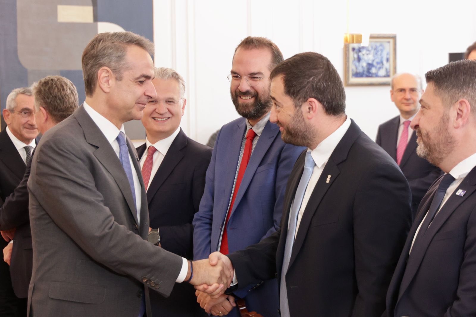 Μετά την Εύβοια συνάντηση και στο Μαξίμου για Μητσοτάκη-Σπανό Μετά την Εύβοια συνάντηση και στο Μαξίμου για Μητσοτάκη-Σπανό