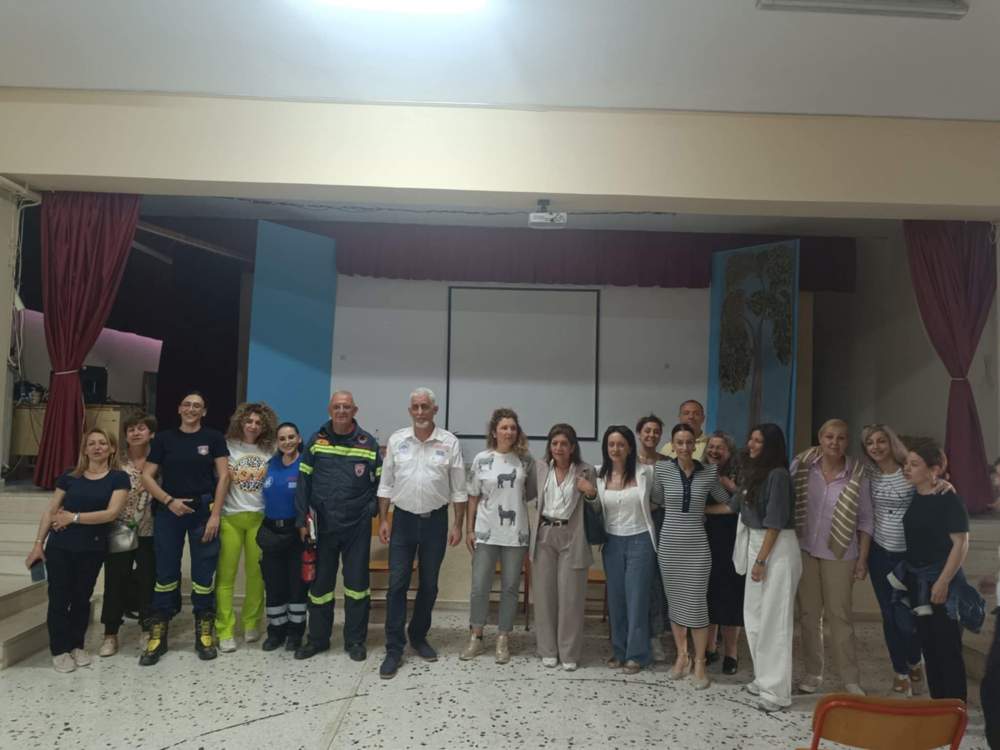Εύβοια: Εθελοντές έκαναν εκπαίδευση για πλημμύρες, πυροπροστασία και πρώτες βοήθειες Εύβοια: Εθελοντές έκαναν εκπαίδευση για πλημμύρες, πυροπροστασία και πρώτες βοήθειες