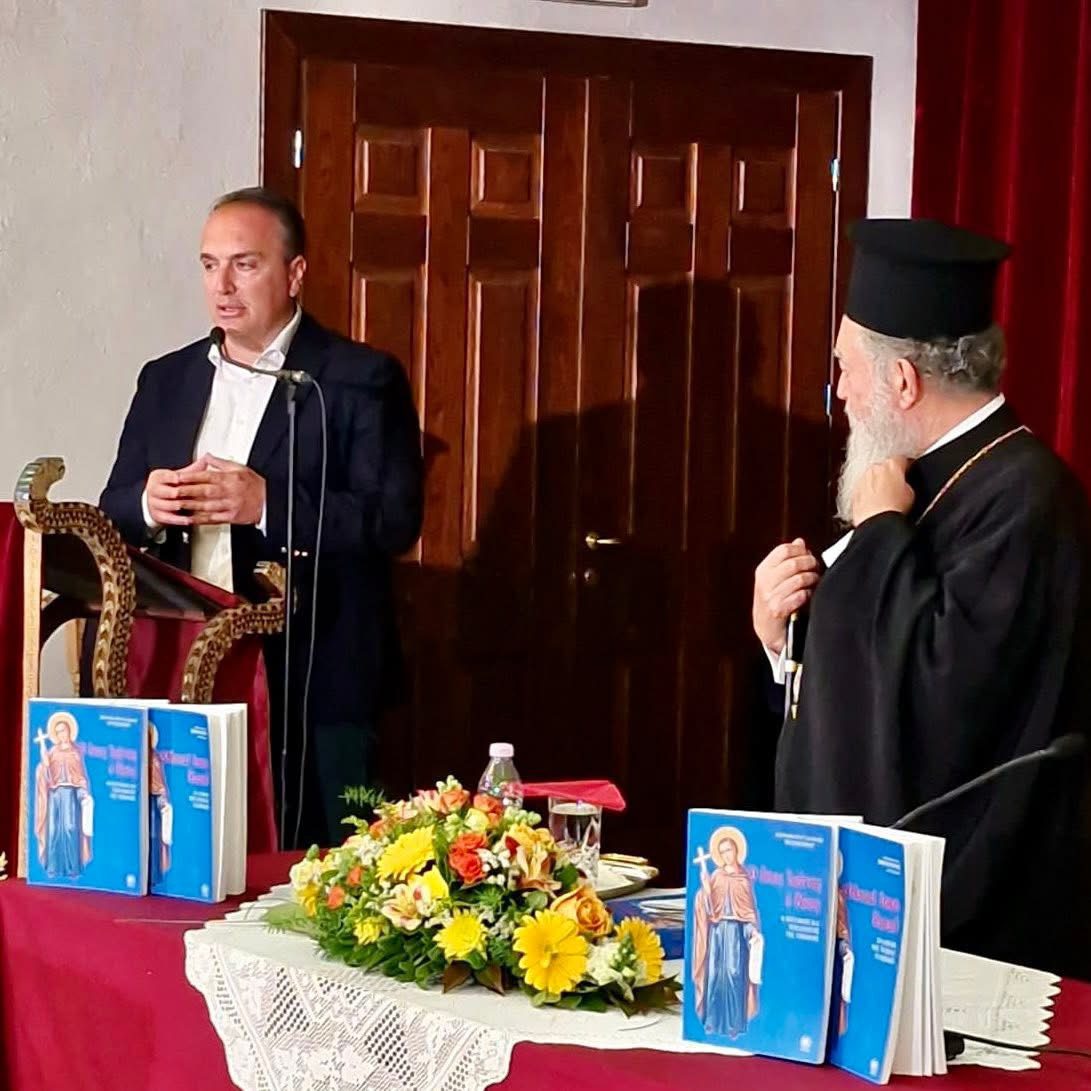 Το βιβλίο του Όσιου Ιωάννη του Ρώσου και στα Ρουμάνικα – Η συγκινητική παρουσίαση του Χρυσόστομου Το βιβλίο του Όσιου Ιωάννη του Ρώσου και στα Ρουμάνικα – Η συγκινητική παρουσίαση του Χρυσόστομου