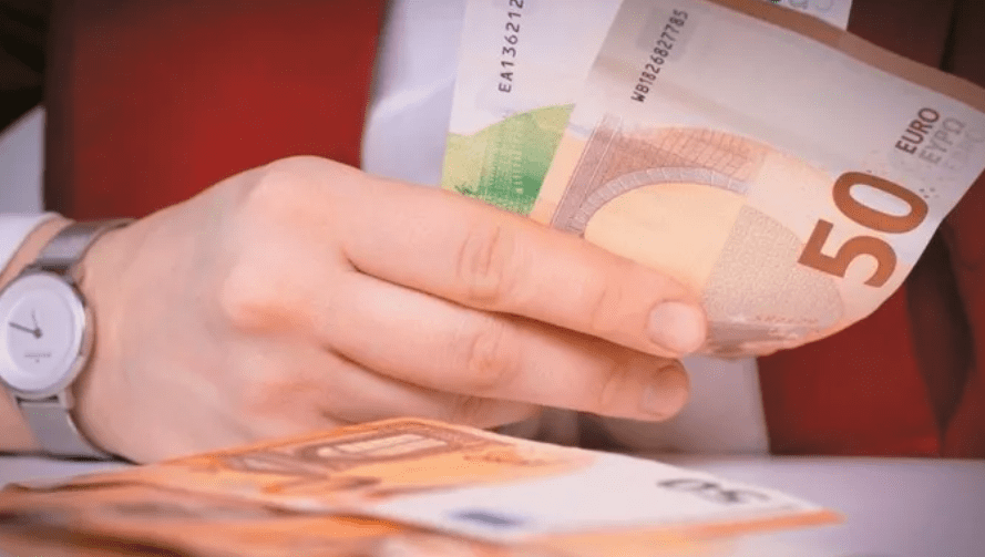 Youth Pass: Πάνω από 147000 αιτήσεις για νέους 18 και 19 ετών – Ποιοι είναι οι δικαιούχοι Youth Pass: Πάνω από 147000 αιτήσεις για νέους 18 και 19 ετών – Ποιοι είναι οι δικαιούχοι