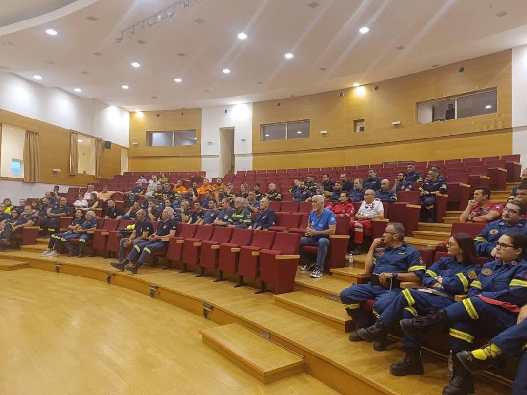 Χαλκίδα: Με τους εθελοντές συναντήθηκε η διοίκηση της Πυροσβεστικής – Τι είπαν στο νέο διοικητή Χαλκίδα: Με τους εθελοντές συναντήθηκε η διοίκηση της Πυροσβεστικής – Τι είπαν στο νέο διοικητή