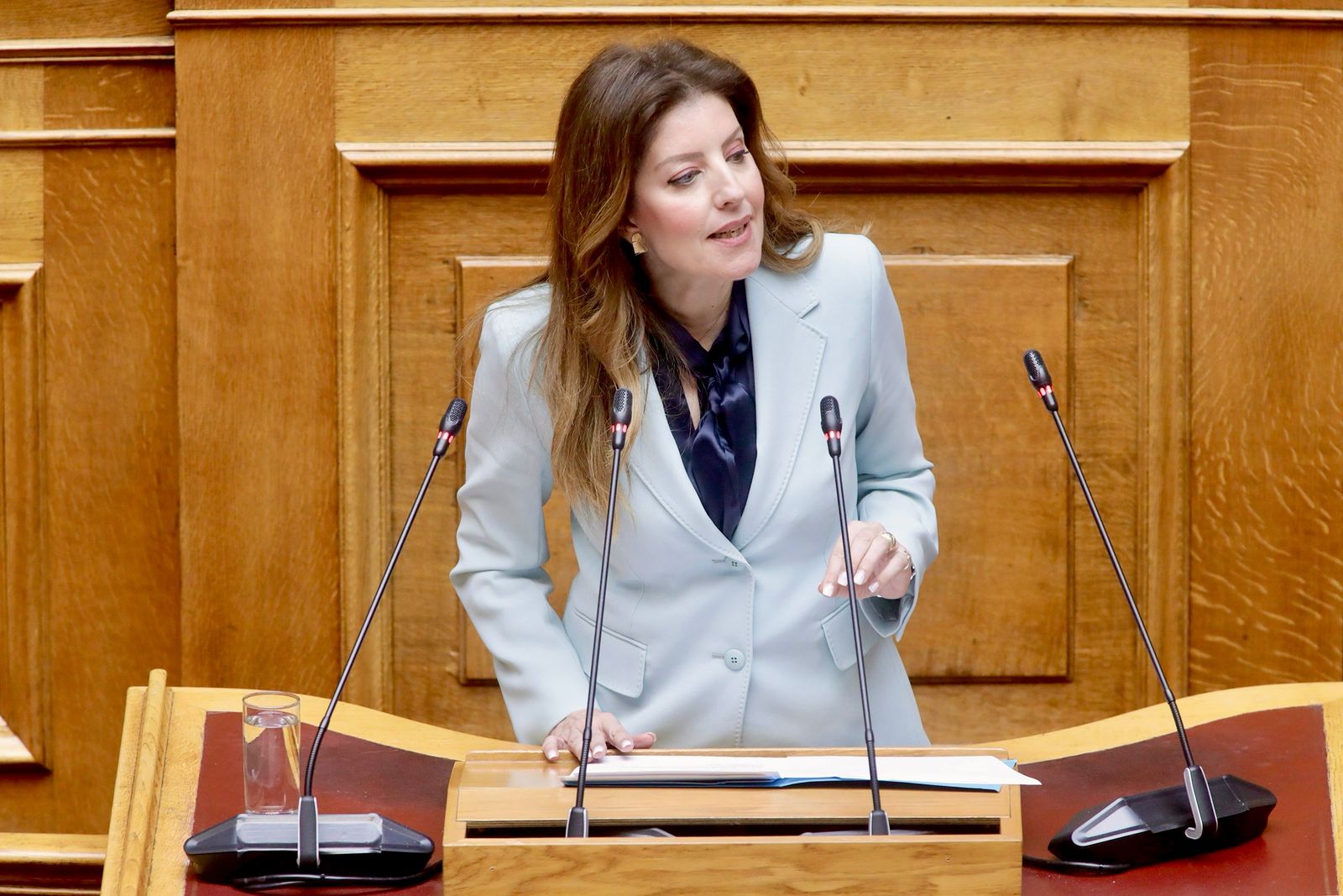 Δόθηκε λύση για συμβασιούχους στην Εύβοια Δόθηκε λύση για συμβασιούχους στην Εύβοια