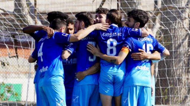 Ο Α.Ο.Καρύστου «σάρωσε» το Βελούχι και πάει φουλ για Γ’ Εθνική Ο Α.Ο.Καρύστου «σάρωσε» το Βελούχι και πάει φουλ για Γ’ Εθνική