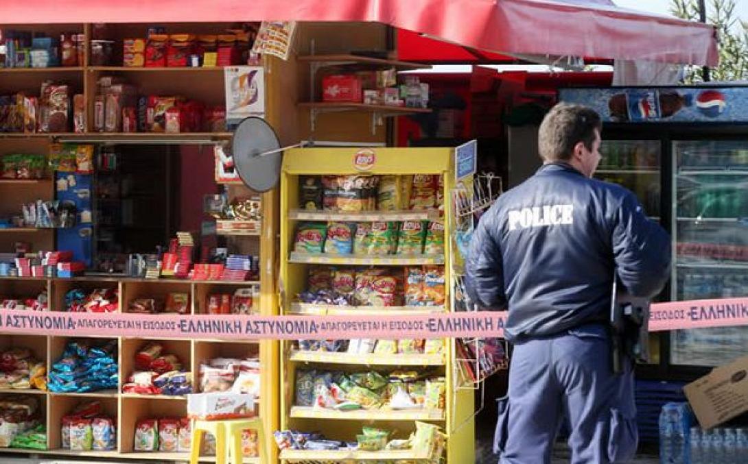 Εύβοια: Δράστες «άνοιξαν» περίπτερο και εξαφανίστηκαν – Δείτε τι πήραν