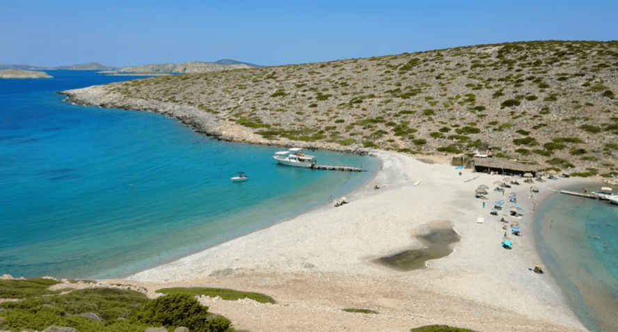 Μια παραλία, κρυμμένος θησαυρός… (vid) Μια παραλία, κρυμμένος θησαυρός… (vid)