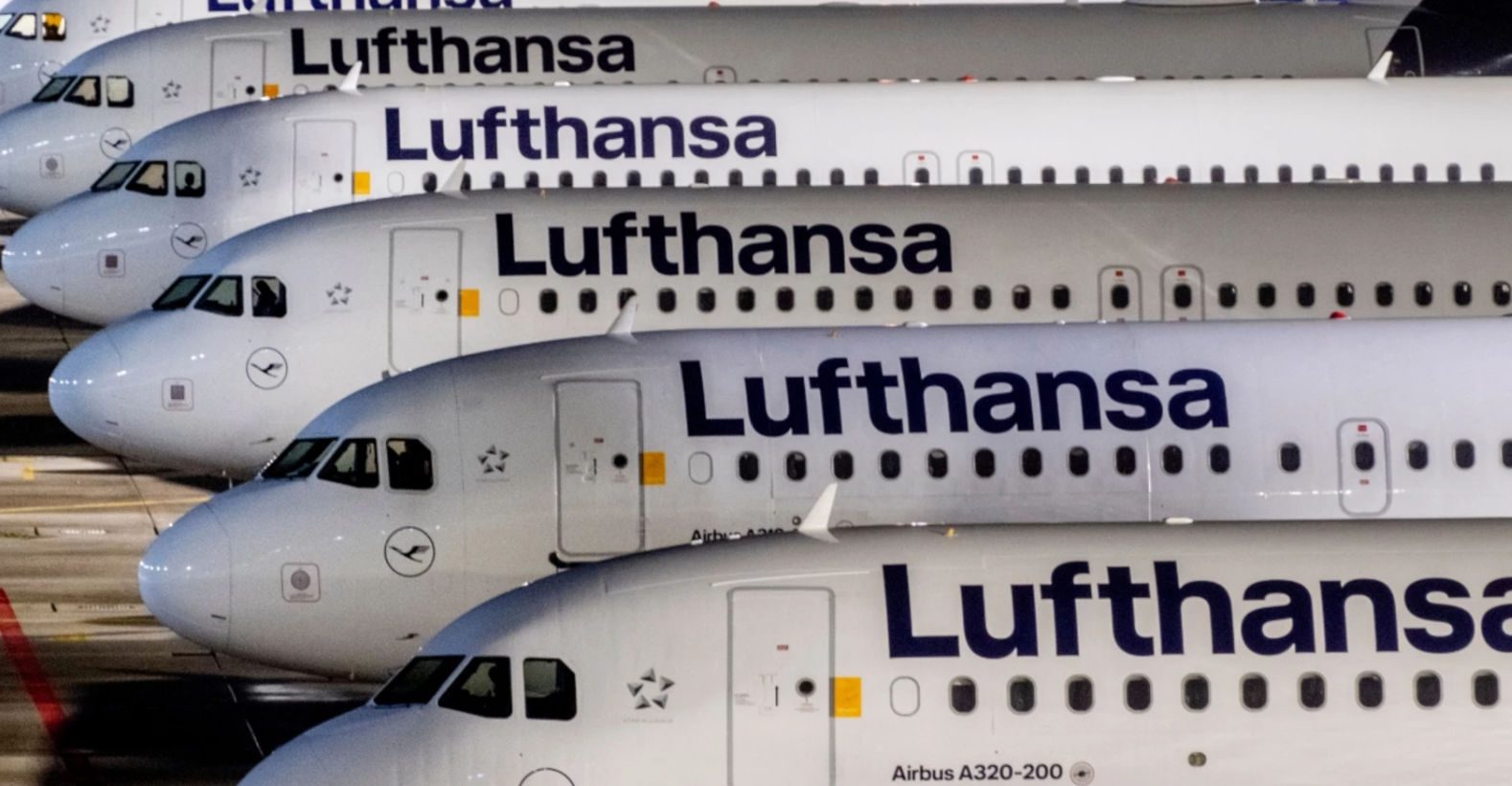 Σοκ σε πτήση της Lufthansa: Ο συγκυβερνήτης λιποθύμησε ενώ ο πιλότος ήταν στην τουαλέτα Σοκ σε πτήση της Lufthansa: Ο συγκυβερνήτης λιποθύμησε ενώ ο πιλότος ήταν στην τουαλέτα