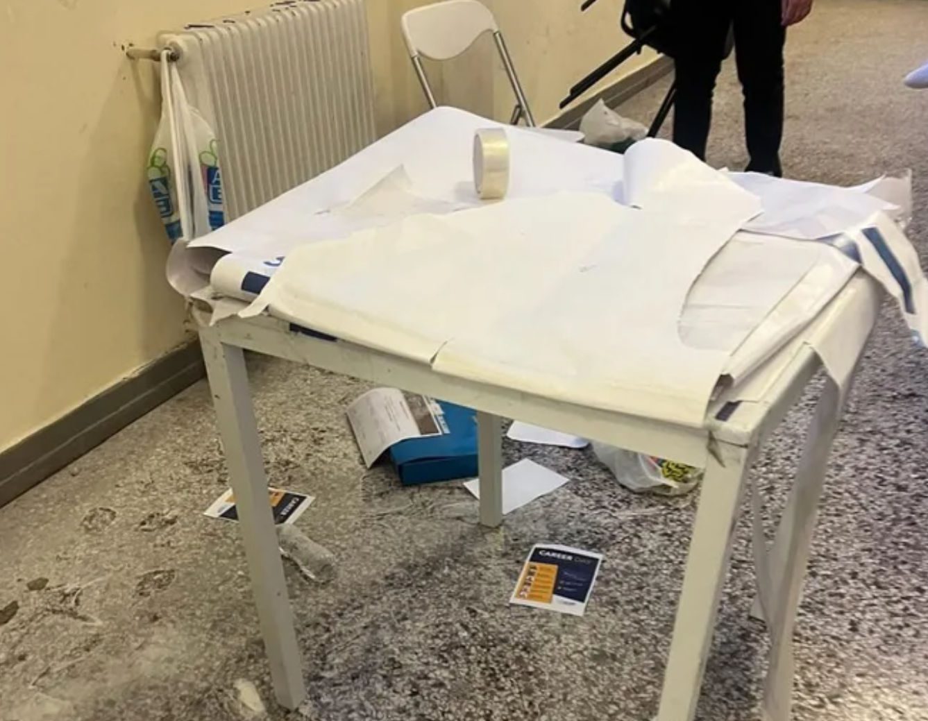 Η ΕΛ.ΑΣ. προχώρησε σε 7 συλλήψεις για την εισβολή στη Νομική Η ΕΛ.ΑΣ. προχώρησε σε 7 συλλήψεις για την εισβολή στη Νομική