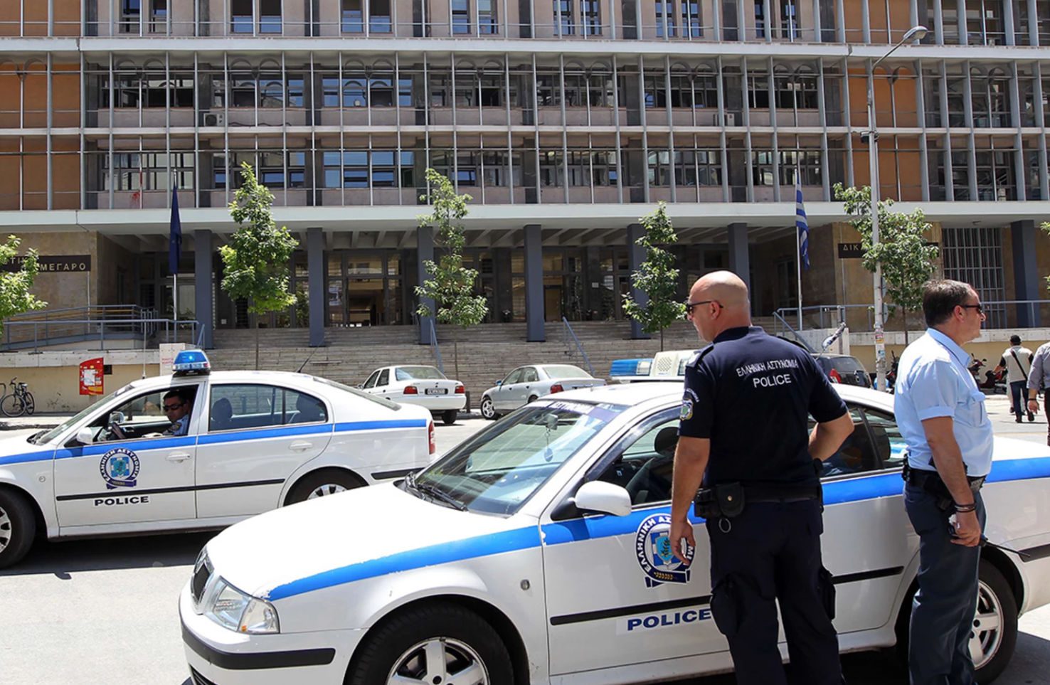 Νεαρή κοπέλα την «είδε» Σουμάχερ και μετέτρεψε σε… αγωνιστική πίστα τους δρόμους – 35 κλήσεις αξίας 24.000 ευρώ Νεαρή κοπέλα την «είδε» Σουμάχερ και μετέτρεψε σε… αγωνιστική πίστα τους δρόμους – 35 κλήσεις αξίας 24.000 ευρώ