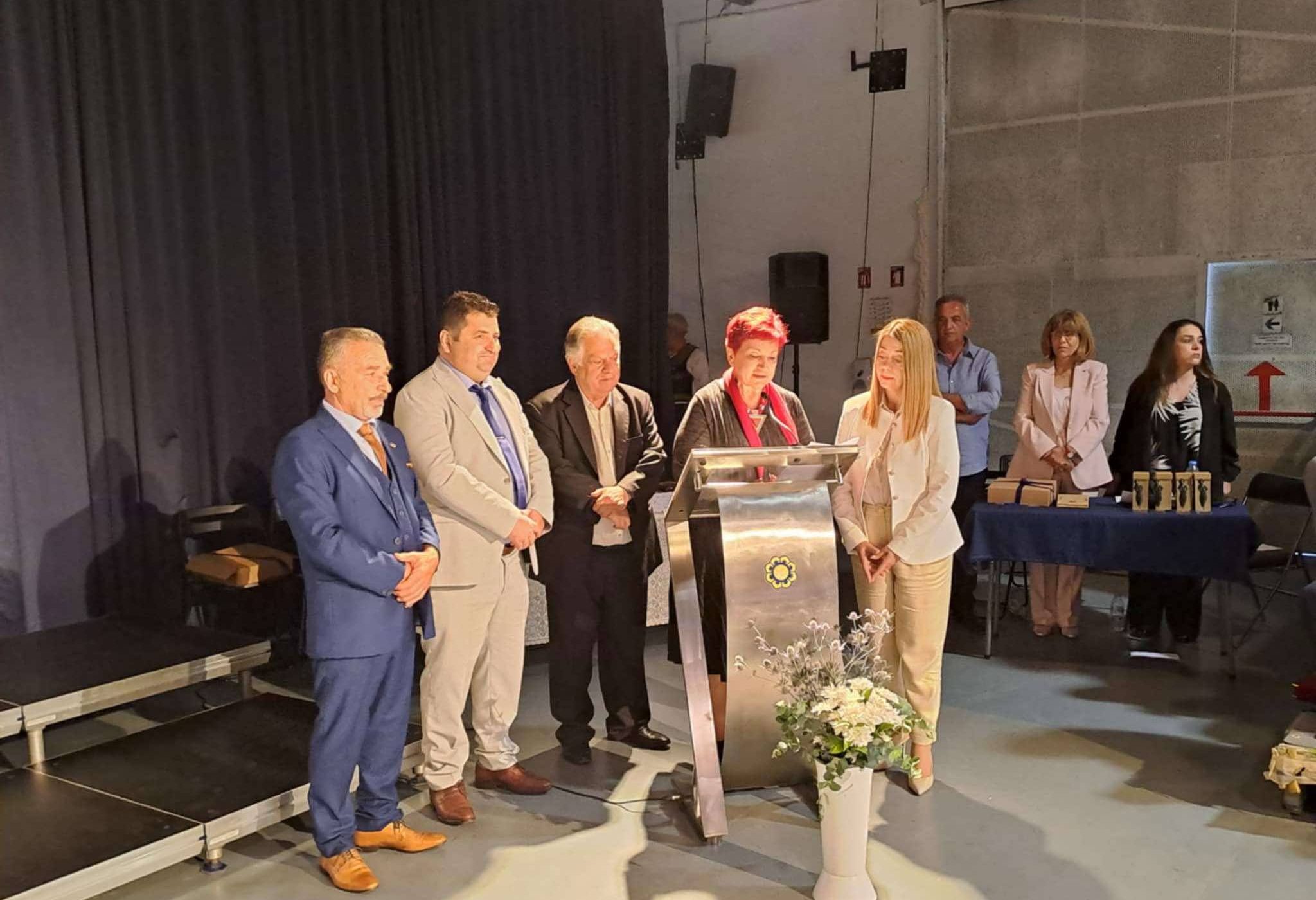 Συγκίνηση κατά την αδελφοποίηση του Μαντουδίου με την Αγκαστίνα στην Κύπρο (βίντεο) Συγκίνηση κατά την αδελφοποίηση του Μαντουδίου με την Αγκαστίνα στην Κύπρο (βίντεο)