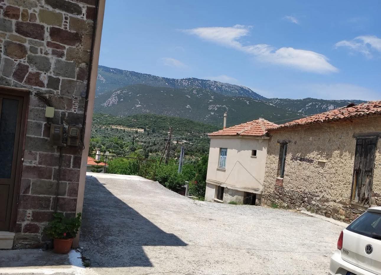 Εύβοια: Ο Μπαράκος αλλάζει τον Δήμο! Αυτό το χωριό αποκτά επιτέλους πλατεία! Εύβοια: Ο Μπαράκος αλλάζει τον Δήμο! Αυτό το χωριό αποκτά επιτέλους πλατεία!