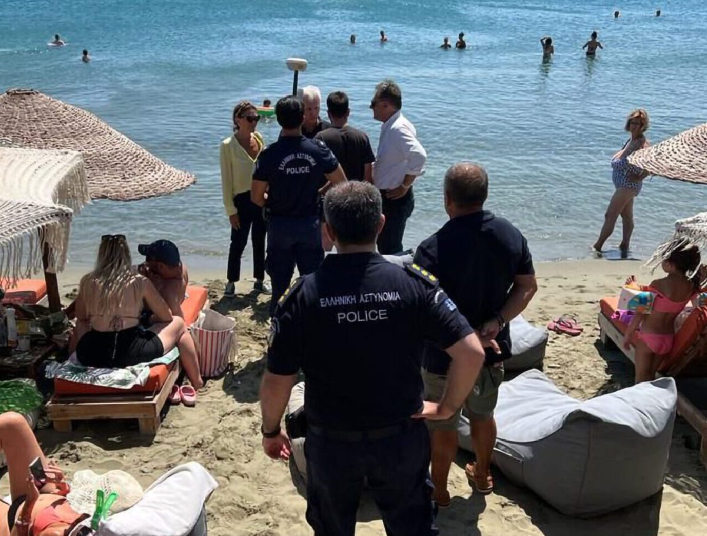 Φοροδιαφυγή: Στα νησιά οι «Ράμπο» της ΑΑΔΕ – Αυτές οι επιχειρήσεις μπαίνουν στο στόχαστρο Φοροδιαφυγή: Στα νησιά οι «Ράμπο» της ΑΑΔΕ – Αυτές οι επιχειρήσεις μπαίνουν στο στόχαστρο