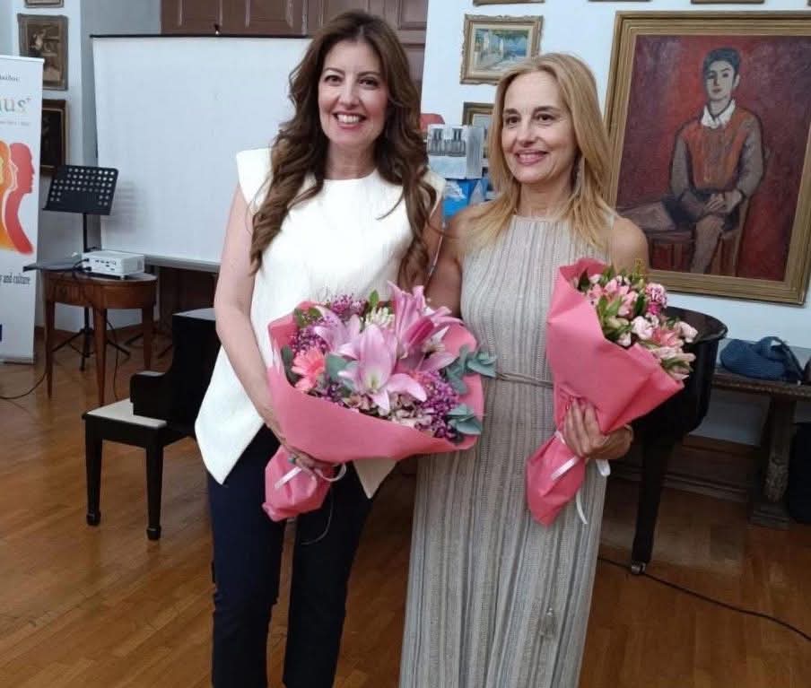 Χαλκίδα: Σε εκδήλωση του 1ου Γυμνασίου η Καραμπατσώλη- Γιατί συγκινήθηκε Χαλκίδα: Σε εκδήλωση του 1ου Γυμνασίου η Καραμπατσώλη- Γιατί συγκινήθηκε