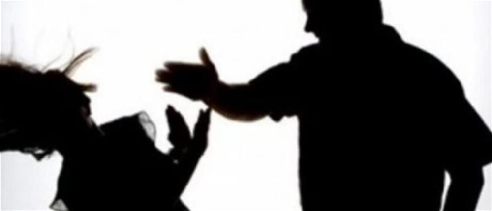 Κλώτσησε την έγκυο σύζυγό του μπροστά στο ανήλικο παιδί τους στο Βόλο Κλώτσησε την έγκυο σύζυγό του μπροστά στο ανήλικο παιδί τους στο Βόλο