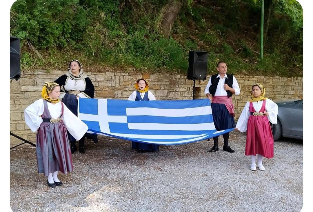Η Εύβοια δεν ξεχνά τον Νικολό και τον Παναγή Χαρτσά- Συγκινητική εκδήλωση μνήμης Η Εύβοια δεν ξεχνά τον Νικολό και τον Παναγή Χαρτσά- Συγκινητική εκδήλωση μνήμης
