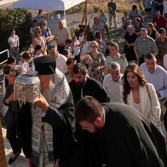 Έφτασε στην Εύβοια η τίμια κάρα του Αγίου Παντελεήμονος Έφτασε στην Εύβοια η τίμια κάρα του Αγίου Παντελεήμονος