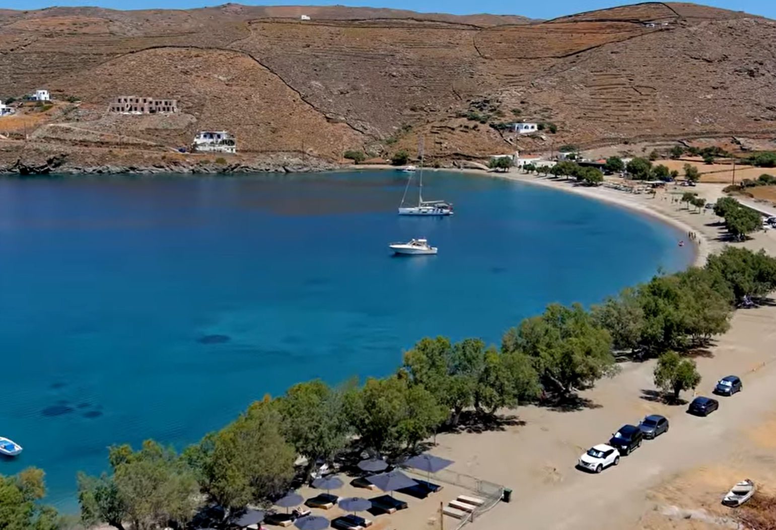 Το «ονειρεμένο» νησί δύο ώρες από την Αθηνά – Πώς θα πάτε