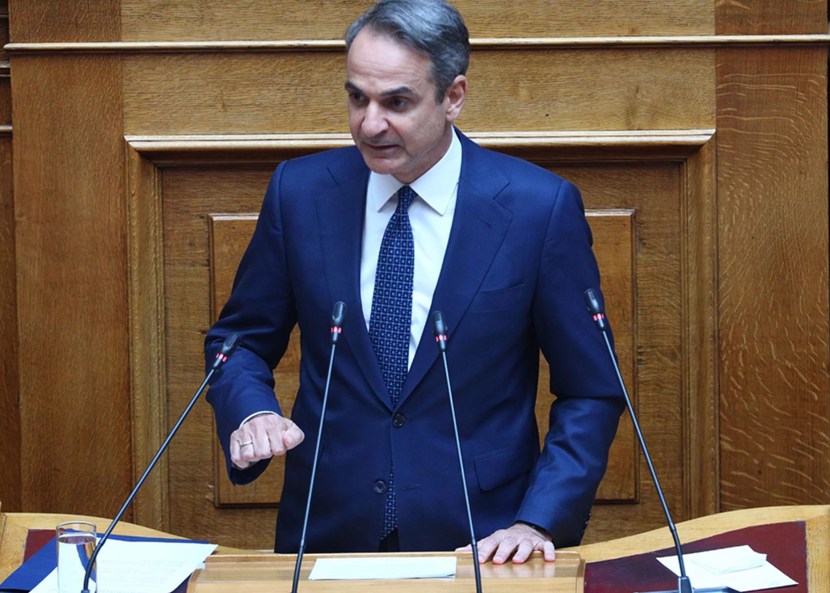 Ολομέτωπη επίθεση Μητσοτάκη σε Παππά: «Σιγά κύριε 13-0, δεν θα μας δείρετε κιόλας» Ολομέτωπη επίθεση Μητσοτάκη σε Παππά: «Σιγά κύριε 13-0, δεν θα μας δείρετε κιόλας»