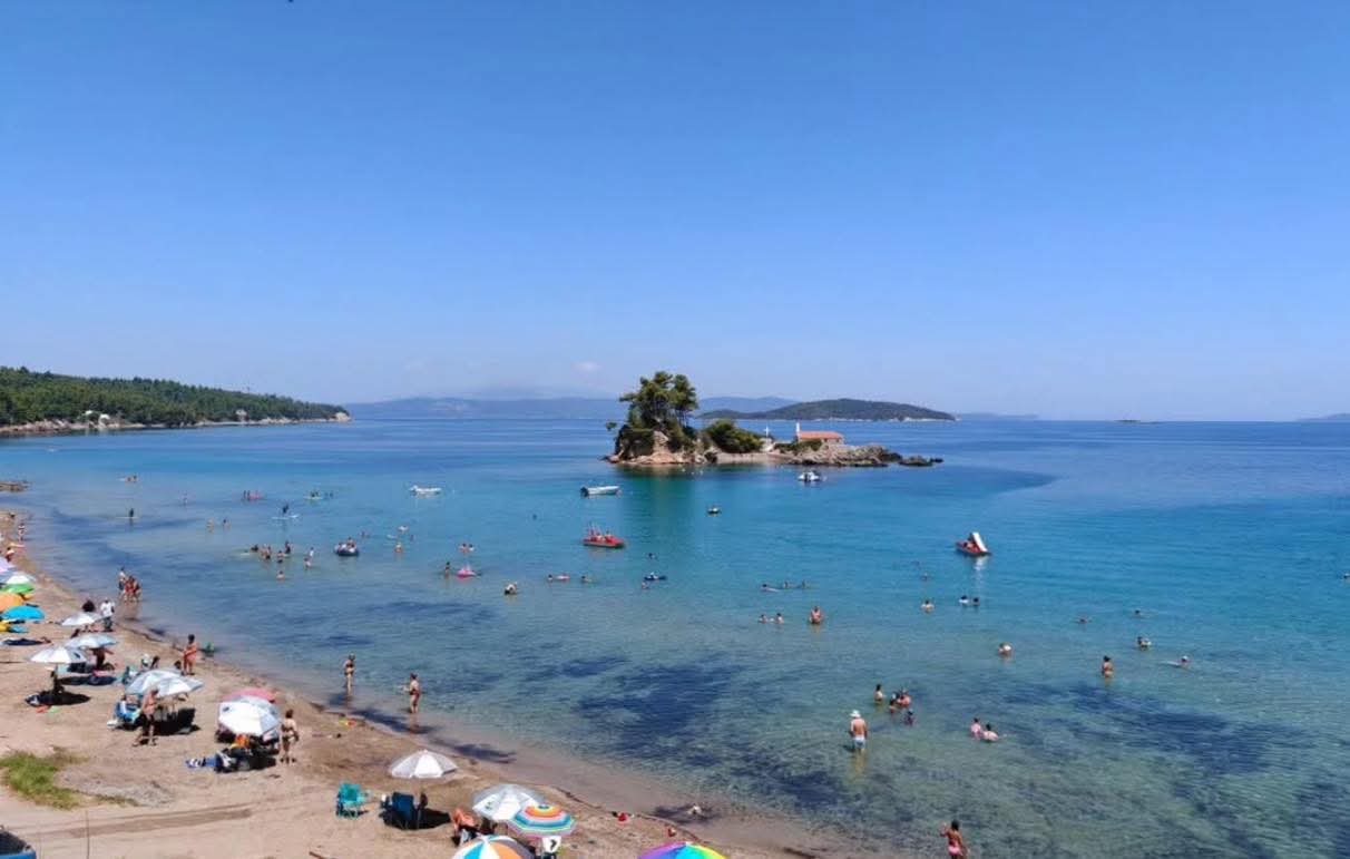 Καιρός: Ξεκινά από σήμερα ο εξαήμερος καύσωνας σε Εύβοια και Σκύρο – Πάνω από 40 βαθμούς η θερμοκρασία Καιρός: Ξεκινά από σήμερα ο εξαήμερος καύσωνας σε Εύβοια και Σκύρο – Πάνω από 40 βαθμούς η θερμοκρασία