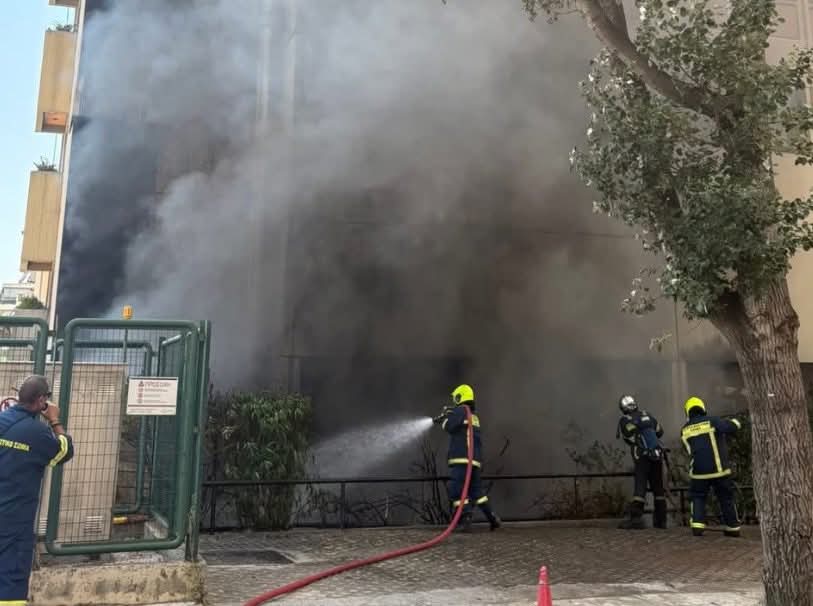 Φωτιά σε ιδιωτική κλινική στο Χολαργό Φωτιά σε ιδιωτική κλινική στο Χολαργό