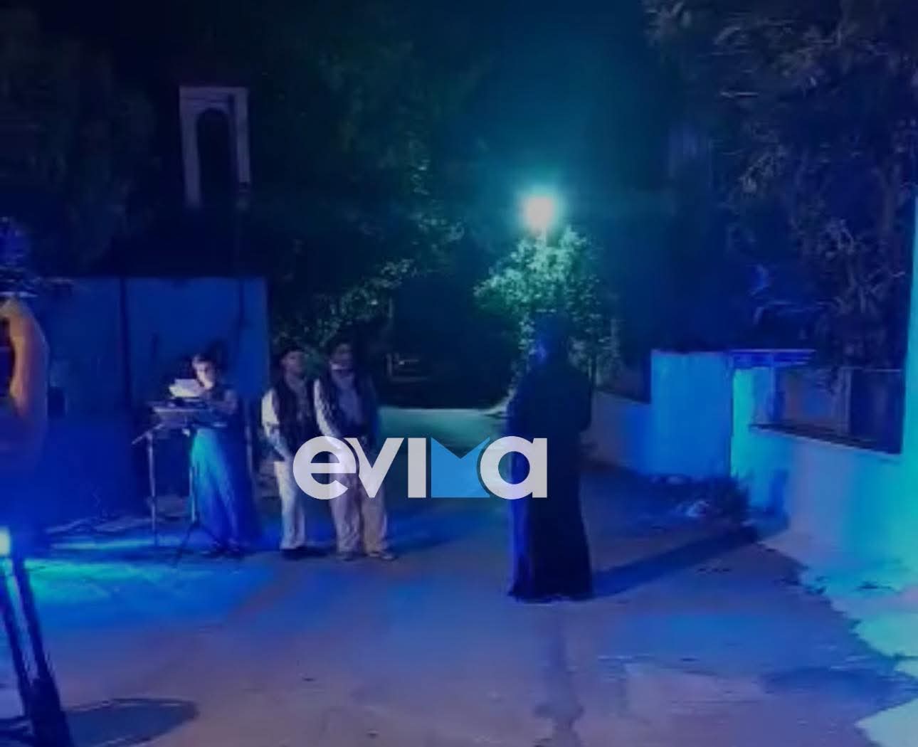Συγκλόνισε η αναπαράσταση της Μάχης των Βρυσακίων στην Εύβοια (pics&vid) Συγκλόνισε η αναπαράσταση της Μάχης των Βρυσακίων στην Εύβοια (pics&vid)