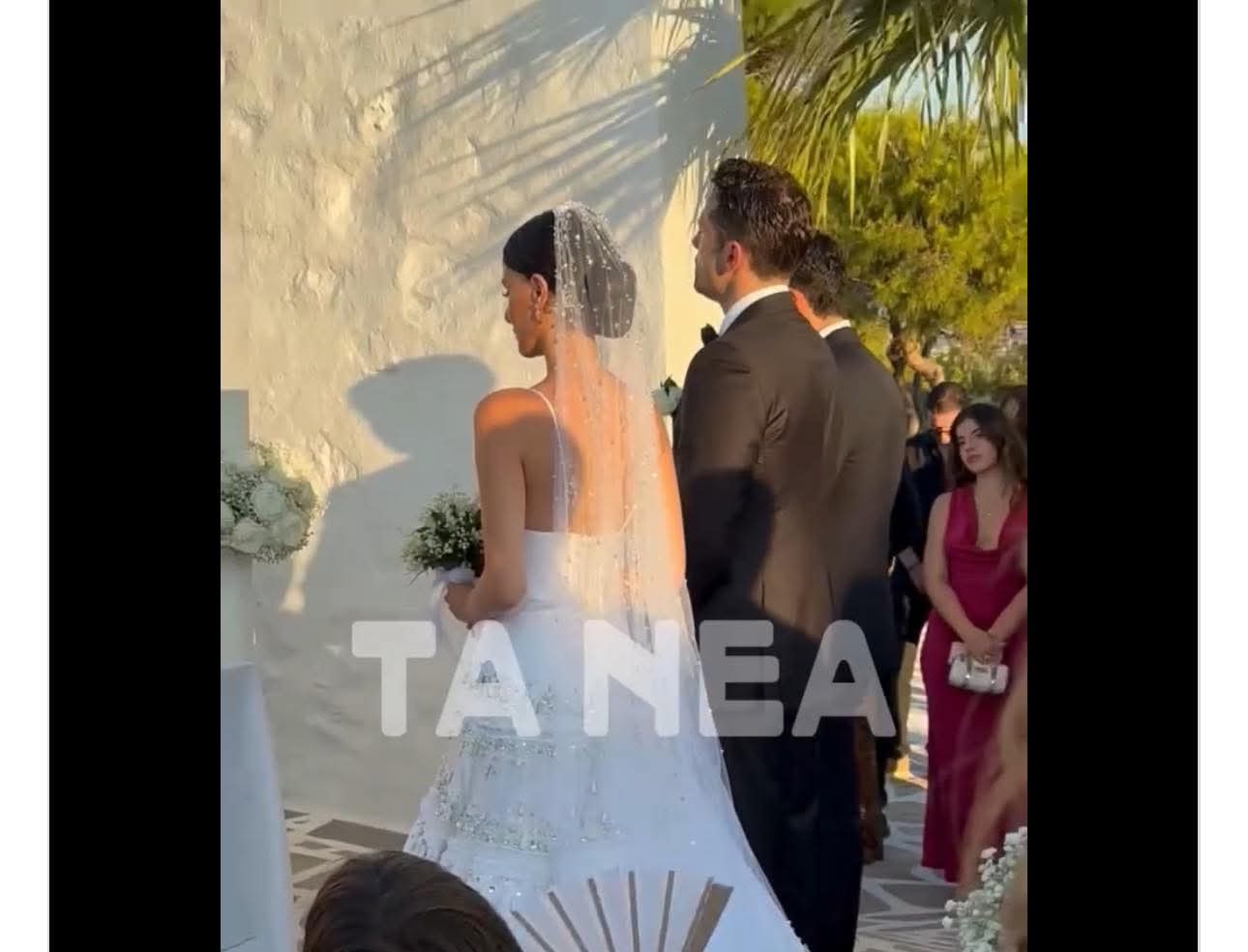 Κωνσταντίνος Αργυρός – Αλεξάνδρα Νίκα: Οι πρώτες φωτογραφίες από τον γάμο, οι καλεσμένοι και η κούκλα μητέρα της νύφης Κωνσταντίνος Αργυρός – Αλεξάνδρα Νίκα: Οι πρώτες φωτογραφίες από τον γάμο, οι καλεσμένοι και η κούκλα μητέρα της νύφης