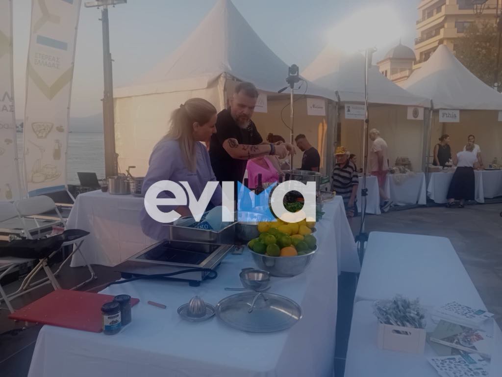 Γέμισε με τοπικά προϊόντα η παραλία της Χαλκίδας (βίντεο) Γέμισε με τοπικά προϊόντα η παραλία της Χαλκίδας (βίντεο)