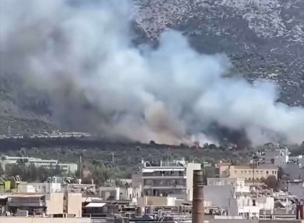 Μεγάλη φωτιά τώρα κοντά στην Πολυτεχνειούπολη – Ήχησε το 112