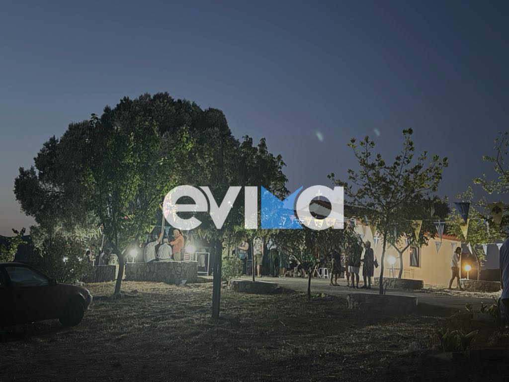 Εύβοια: Έκατσαν σε ξωκλήσι που γιορτάζει μέχρι τη νύχτα (pics&vid) Εύβοια: Έκατσαν σε ξωκλήσι που γιορτάζει μέχρι τη νύχτα (pics&vid)
