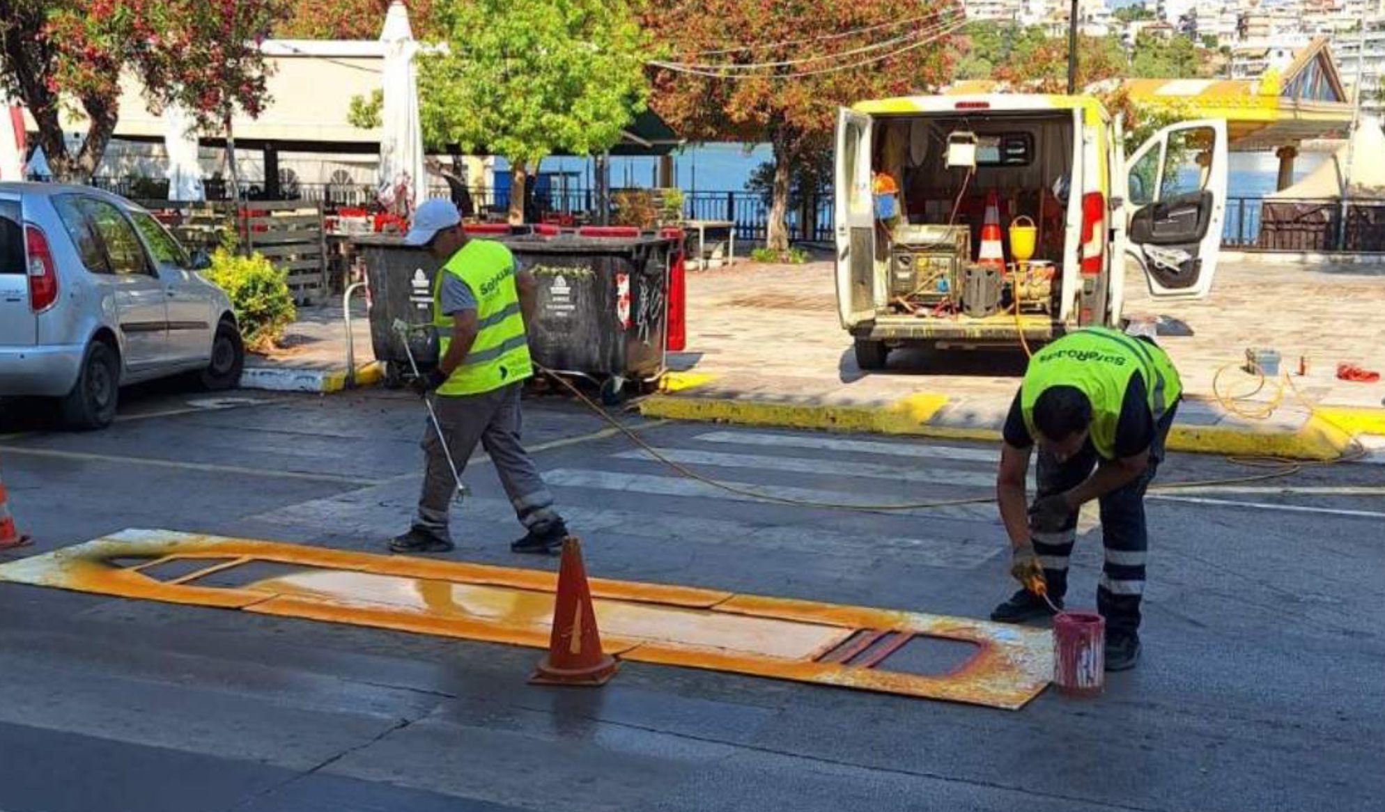 Χαλκίδα: Σε αυτή την περιοχή έβαλαν διάβαση με «μολυβάκια» – Εικόνες Χαλκίδα: Σε αυτή την περιοχή έβαλαν διάβαση με «μολυβάκια» – Εικόνες