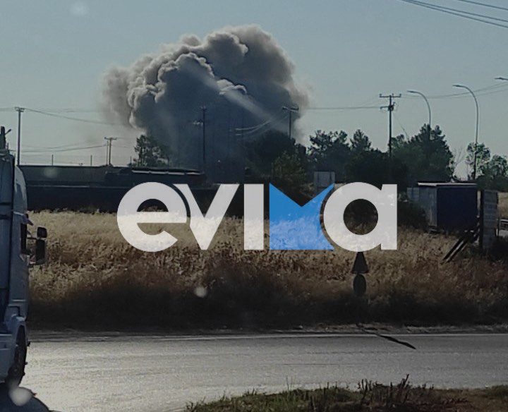 Φωτιά σε εργοστάσιο στην Εύβοια: Μήνυμα από το 112 – Νέες εικόνες Φωτιά σε εργοστάσιο στην Εύβοια: Μήνυμα από το 112 – Νέες εικόνες