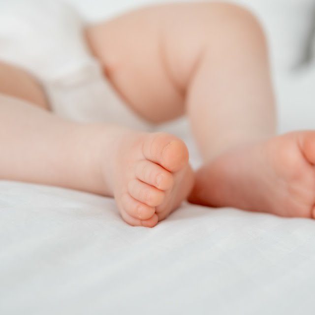 Τραγωδία στη Χαλκιδική: Βρέφος κατέληξε από ξηρό καρπό Τραγωδία στη Χαλκιδική: Βρέφος κατέληξε από ξηρό καρπό