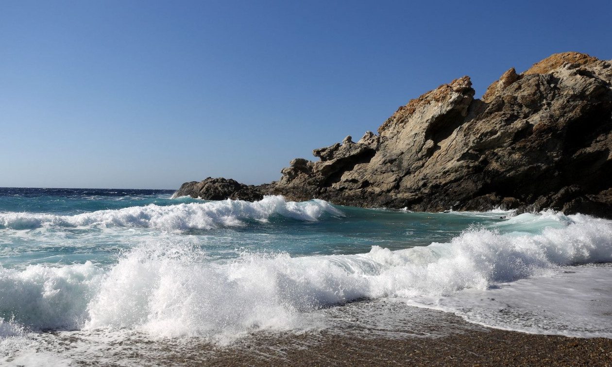 Άνδρας έχασε την ζωή του στην θάλασσα Άνδρας έχασε την ζωή του στην θάλασσα
