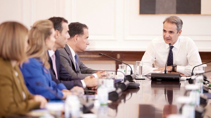 Μητσοτάκης: Να μας βοηθήσουν οι ασθενείς να γίνουμε καλύτεροι Μητσοτάκης: Να μας βοηθήσουν οι ασθενείς να γίνουμε καλύτεροι