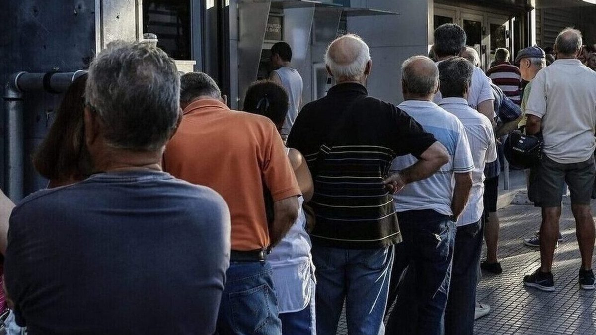 Συντάξεις: Ποιοι συνταξιούχοι θα πάρουν αναδρομικά έως 8.500 ευρώ Συντάξεις: Ποιοι συνταξιούχοι θα πάρουν αναδρομικά έως 8.500 ευρώ