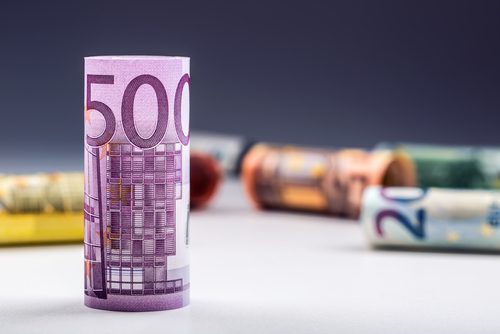 Τι θα γίνει αν καταθέσετε στην τράπεζα χαρτονόμισμα των 500 ευρώ Τι θα γίνει αν καταθέσετε στην τράπεζα χαρτονόμισμα των 500 ευρώ